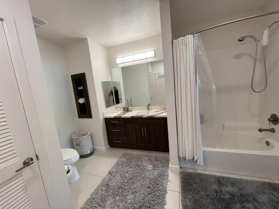 Luxurious Apartment Bardeen New Port Beach 1 Bedroom Ървайн Екстериор снимка